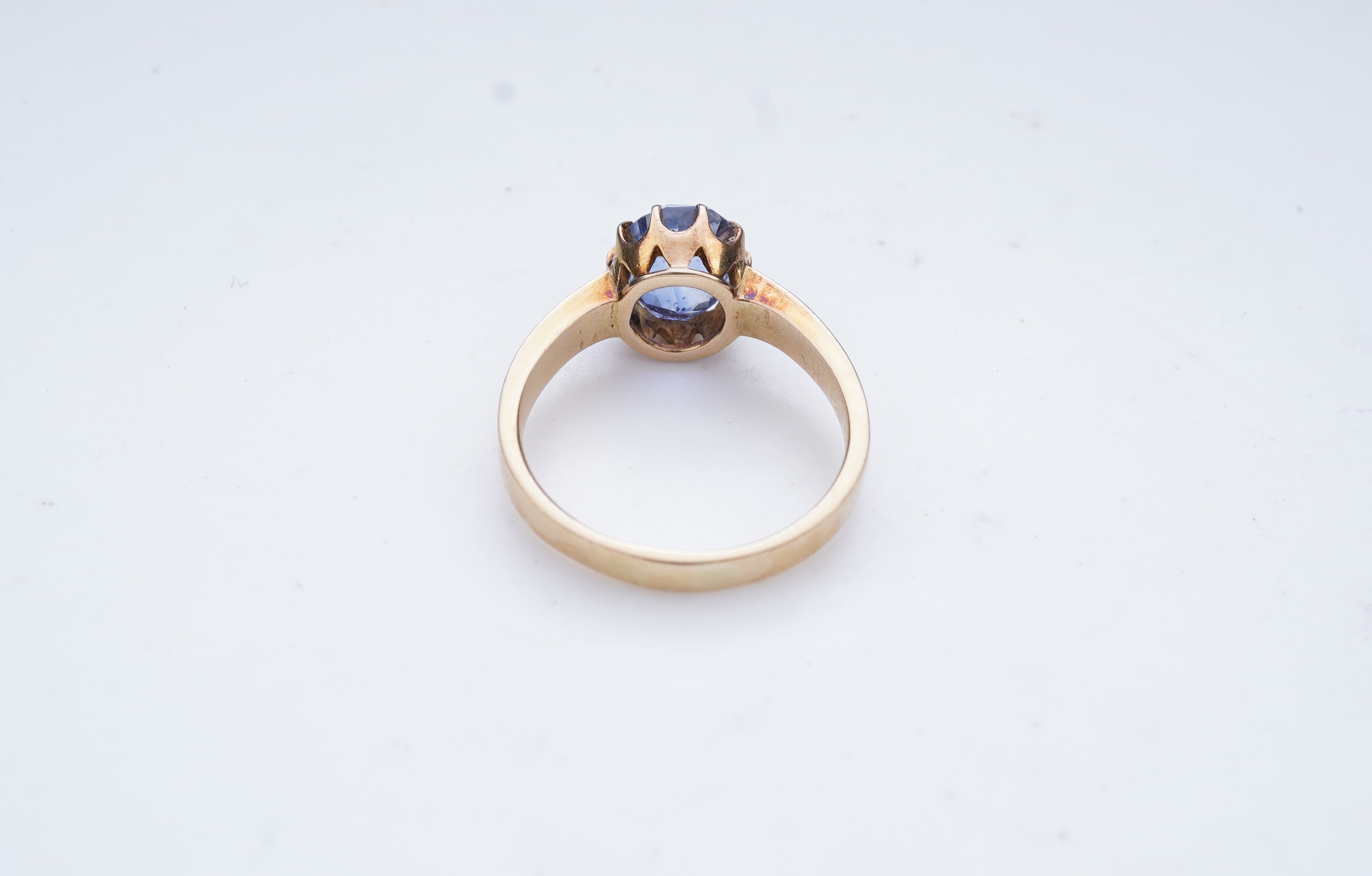 A sapphire ring, early 20th century
